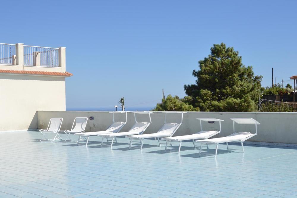 Royal Hills 4*