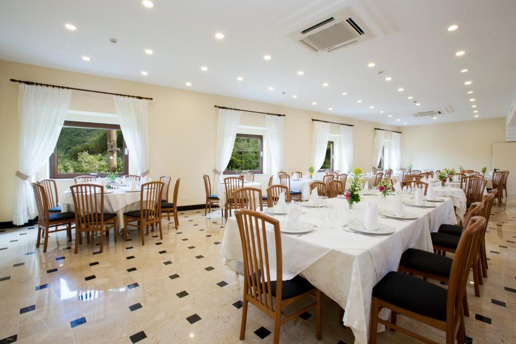 Royal Hills 4*