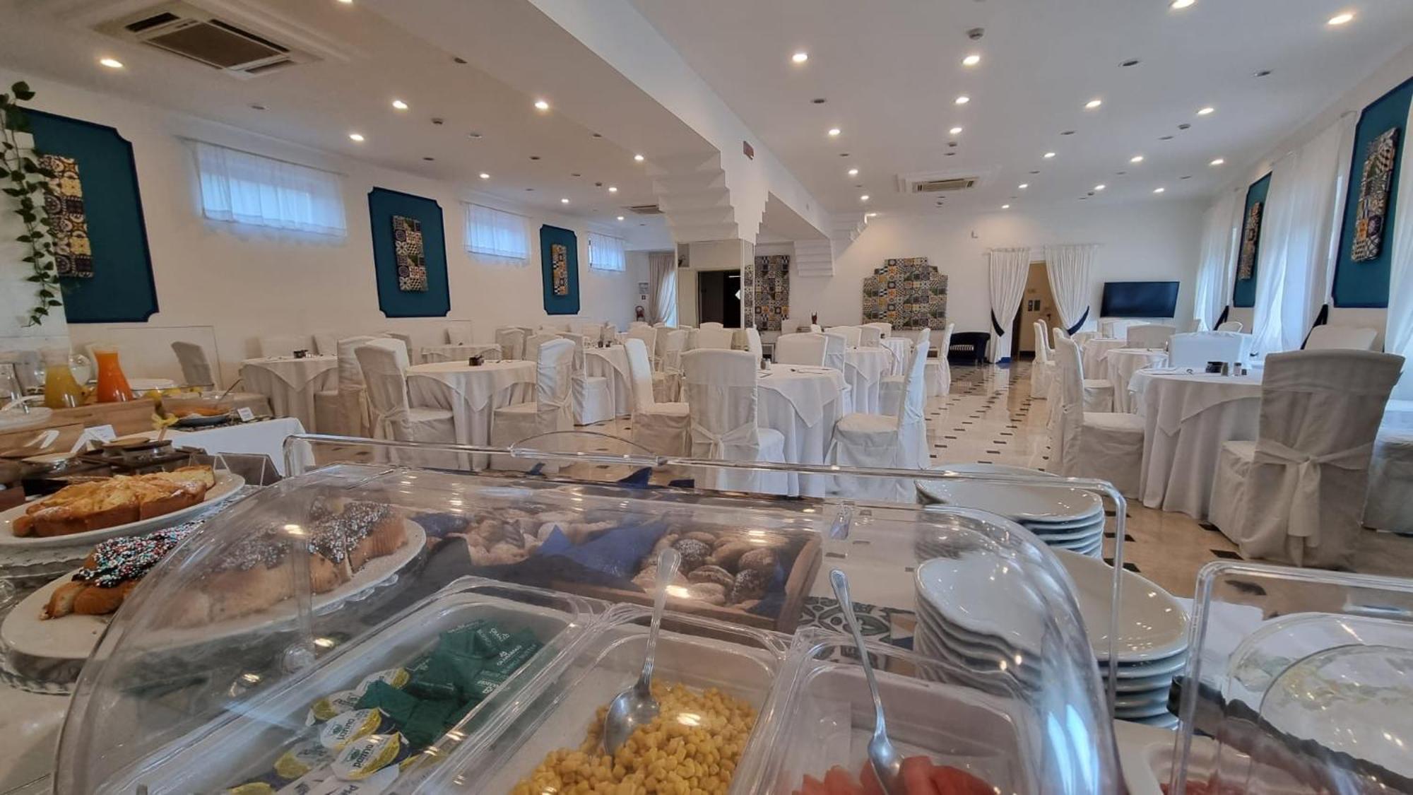 Hotel Royal Hills 4*